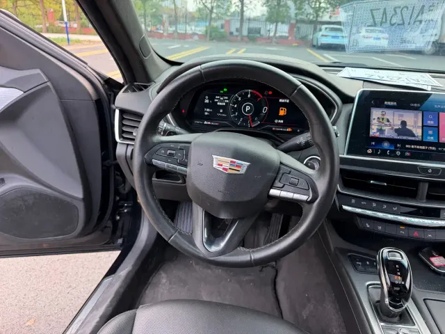 Cadillac CT5 — Фото автомобиля 12