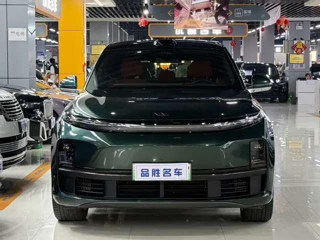 Li Auto L7 — Фото автомобиля 2