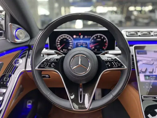 Mercedes-Benz Maybach S-Class — Фото автомобиля 14