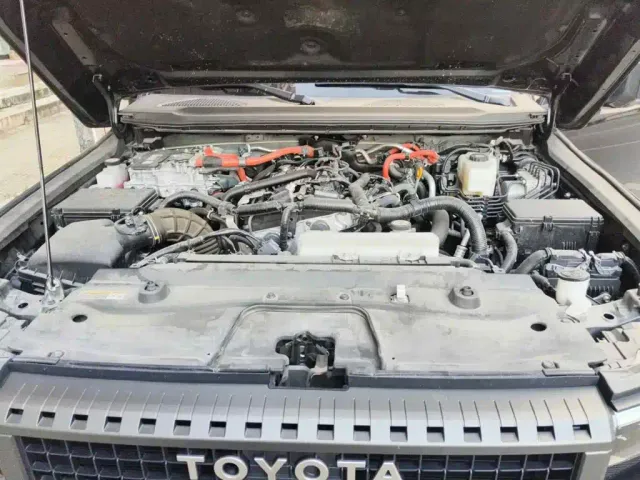 Toyota Prado — Фото автомобиля 3