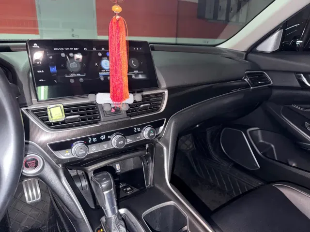Honda Accord — Фото автомобиля 17
