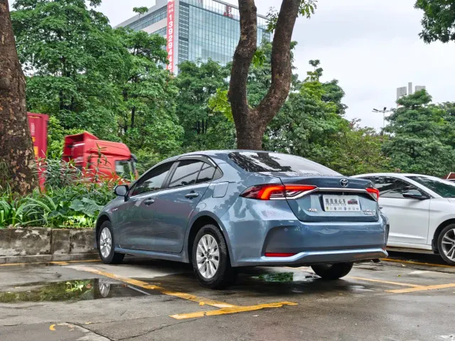 Toyota Corolla — Фото автомобиля 4