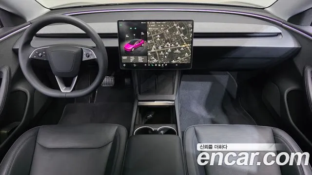 Tesla Model 3 — Фото автомобиля 3