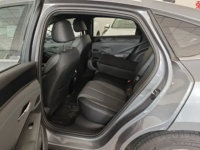 BYD Qin L — Фото автомобиля 16