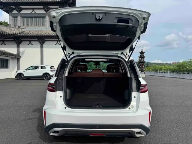 Geely Vision X6 — Фото автомобиля 20
