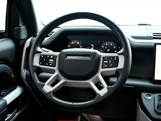 Land Rover Defender — Фото автомобиля 20