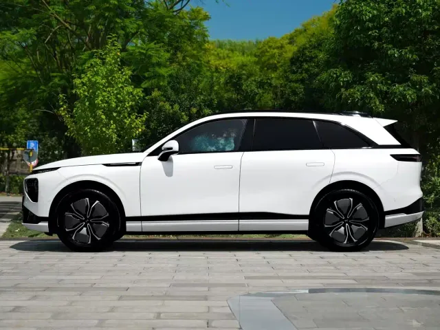Xpeng G9 — Фото автомобиля 6