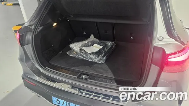 Mercedes-Benz EQA — Фото автомобиля 2