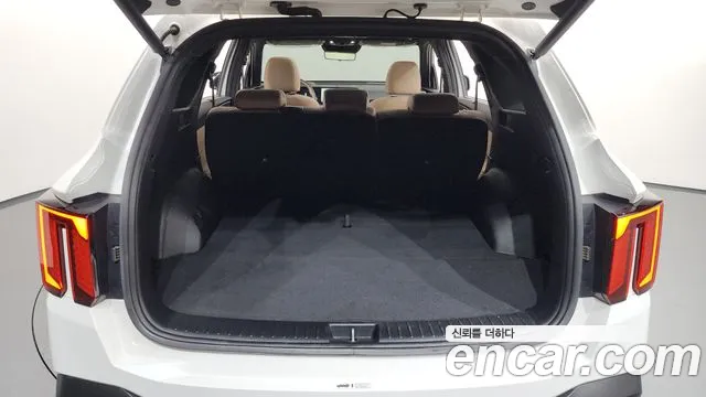 Kia Sorento Новый Sorento 4 поколение Бензин 2.5T 2WD — Фото автомобиля 19