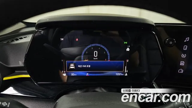ChevroletGMDaewoo Trax Trax Кроссовер — Фото автомобиля 8