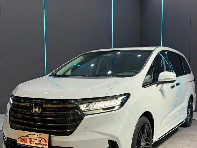 Фотография автомобиля — Honda Odyssey