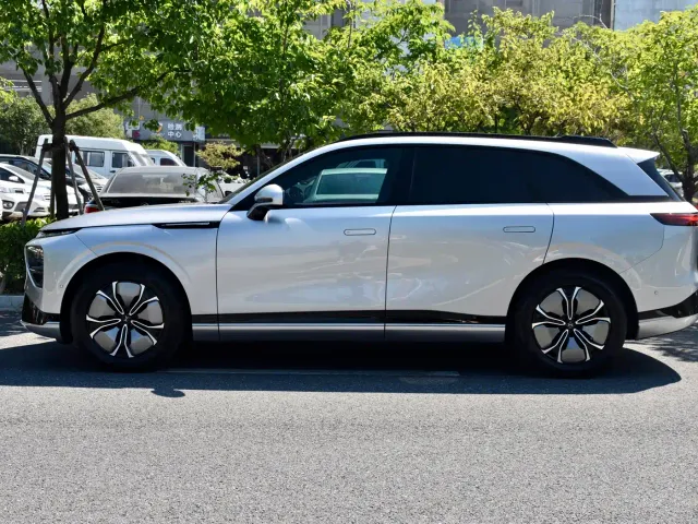 Xpeng G9 — Фото автомобиля 2