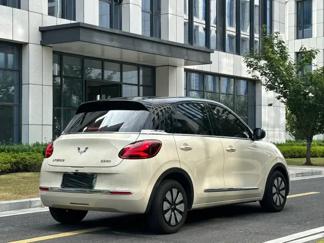 Wuling Bingo — Фото автомобиля 30