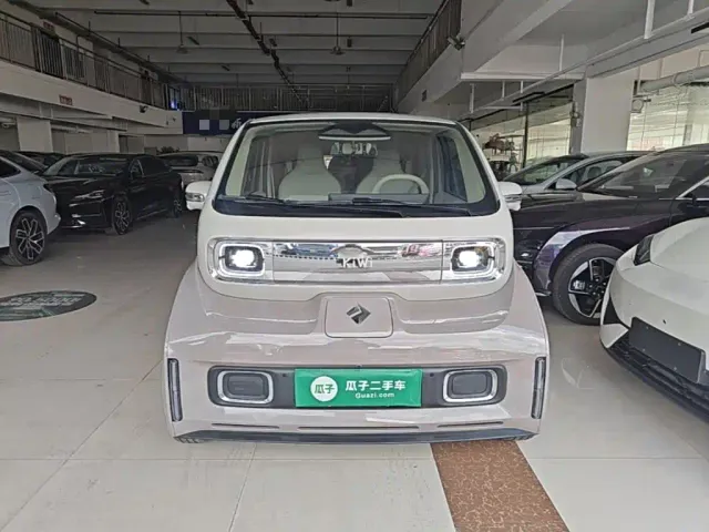 Baojun KiWi EV — Фото автомобиля 2