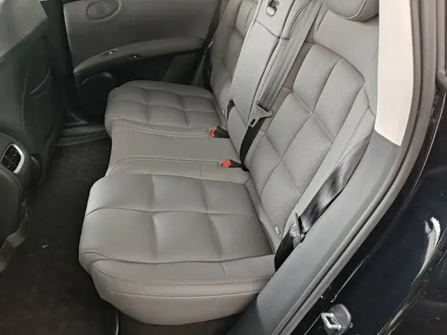 IM Motors LS6 — Фото автомобиля 16
