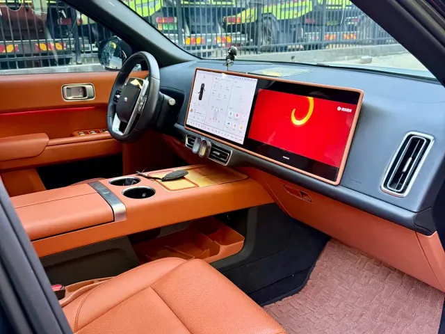 Li Auto L9 — Фото автомобиля 12