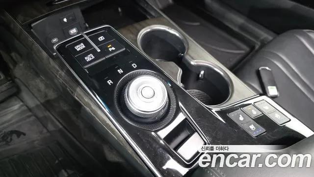 Kia K8 — Фото автомобиля 12