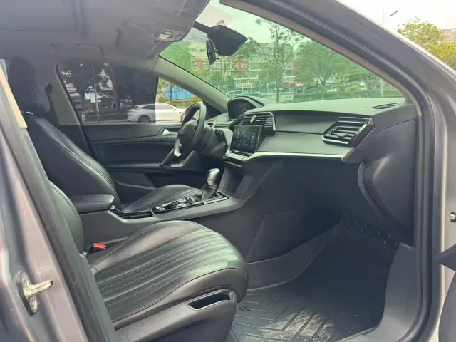 Peugeot 408 — Фото автомобиля 11