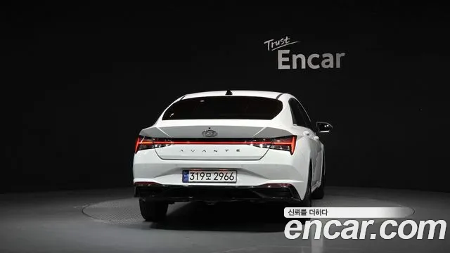 Hyundai Avante CN7 — Фото автомобиля 4