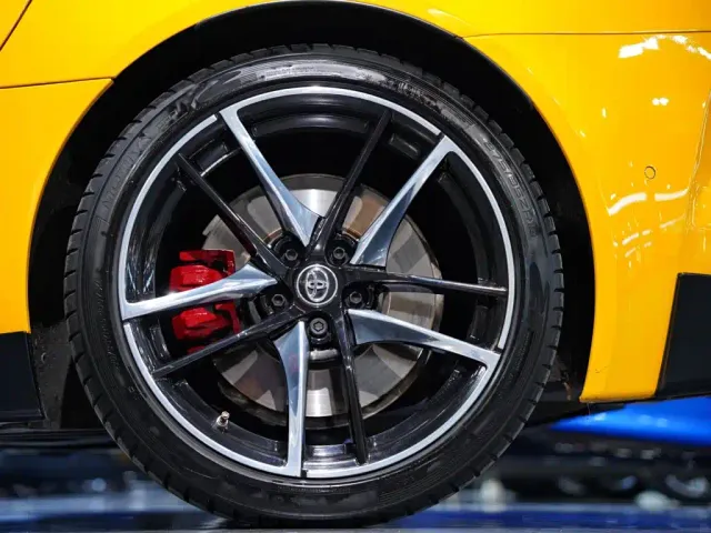 Toyota Supra — Фото автомобиля 3
