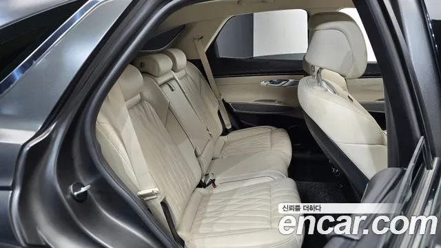 Genesis GV70 — Фото автомобиля 17