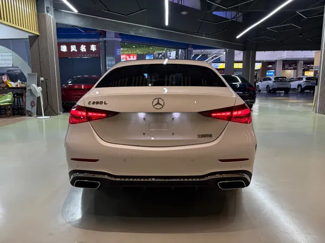 Mercedes-Benz C-Class — Фото автомобиля 10