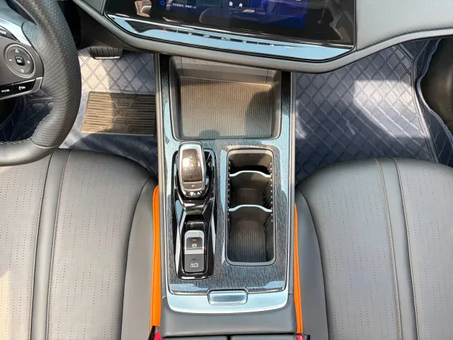 Dongfeng Yixuan MAX — Фото автомобиля 22