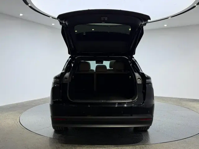Li Auto i6 — Фото автомобиля 8