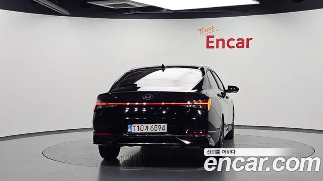 Hyundai Avante CN7 — Фото автомобиля 4