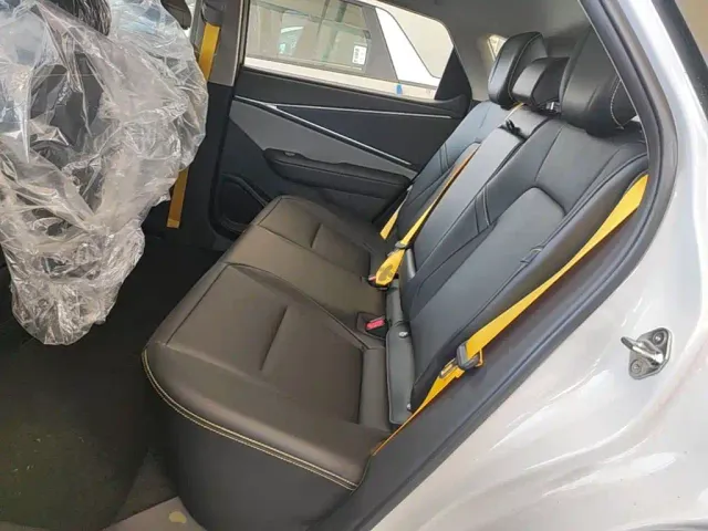 Toyota bZ5 — Фото автомобиля 16