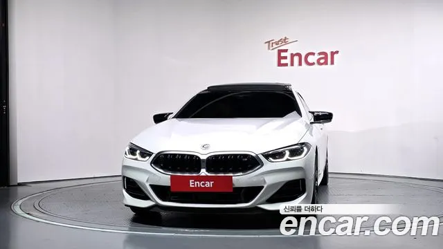 BMW 8 Series G15 — Фото автомобиля 3