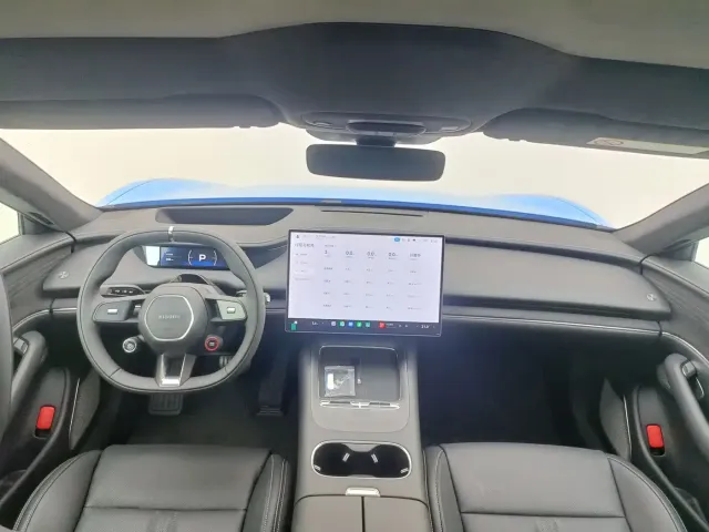 Xiaomi SU7 — Фото автомобиля 9