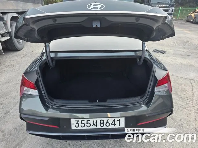Hyundai Avante CN7 — Фото автомобиля 14
