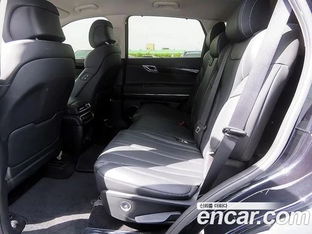 Genesis GV80 2.5T Бензин AWD — Фото автомобиля 8