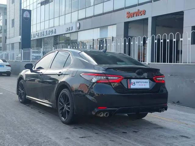 Toyota Camry — Фото автомобиля 4