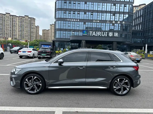 Audi A3 — Фото автомобиля 4