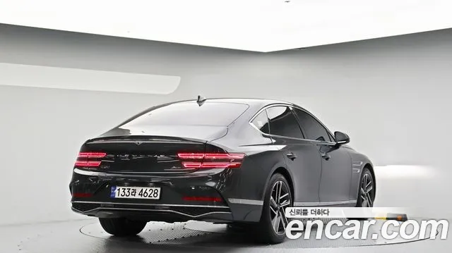 Genesis G80 RG3 — Фото автомобиля 2