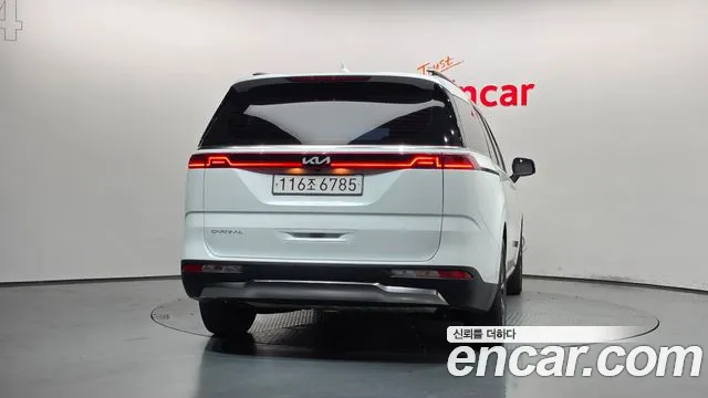 Kia Carnival 4th Gen — Фото автомобиля 4