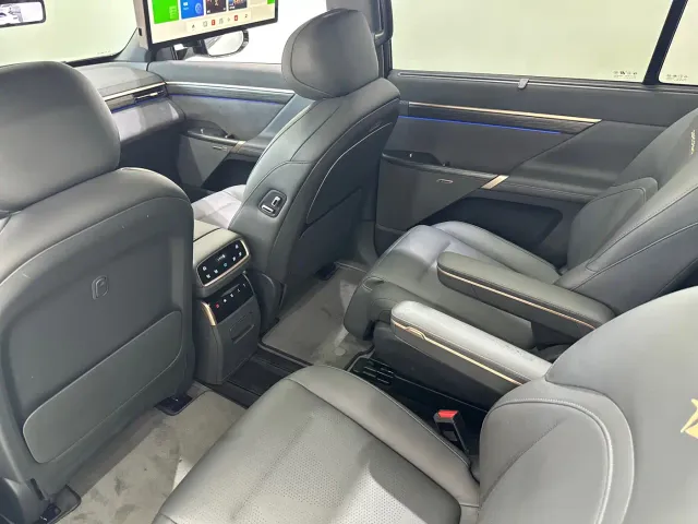 Dongfeng eπ 008 — Фото автомобиля 9