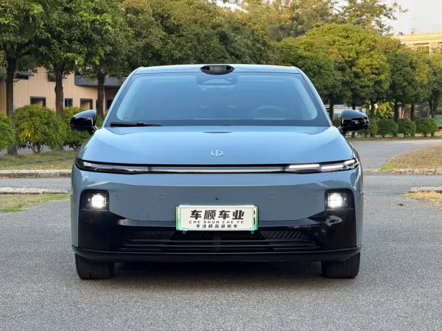 Leapmotor B01 — Фото автомобиля 2