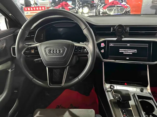 Audi A6L — Фото автомобиля 10