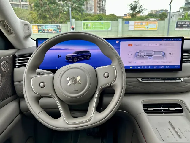 IM Motors LS9 — Фото автомобиля 6