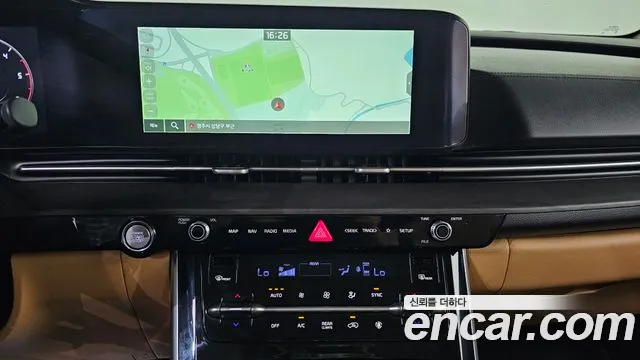 Kia Carnival Generation 4 — Фото автомобиля 14