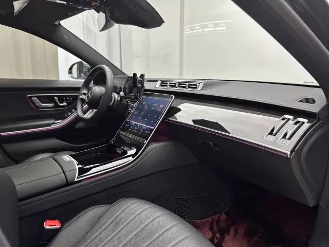 Mercedes-Benz S-Class — Фото автомобиля 26