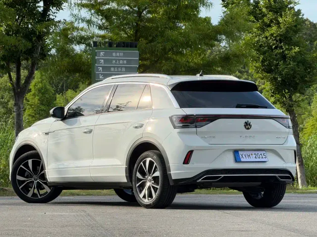 Volkswagen T-Roc — Фото автомобиля 19