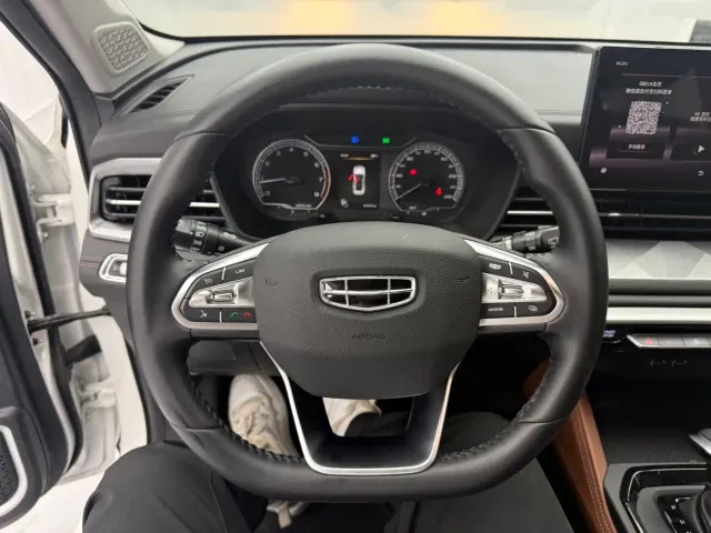 Geely Vision X6 — Фото автомобиля 7