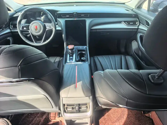 Hongqi H5 — Фото автомобиля 7