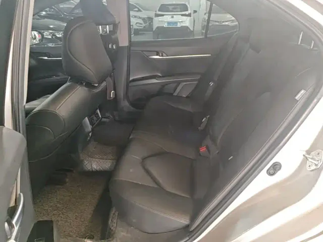 Toyota Camry — Фото автомобиля 16