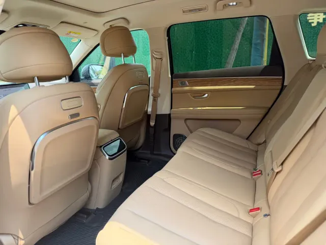 Aito M7 — Фото автомобиля 9