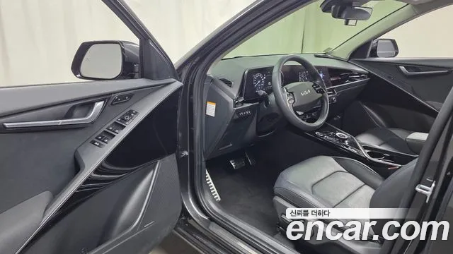 Kia Niro The All New Niro Signature — Фото автомобиля 10